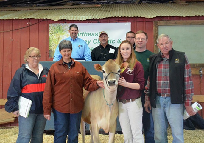 LOT 4 - DUTCH HOLLOW SAMSON MIKI - Second High Seller of the day Sold for $7,000 to Gerald and Diane Colvin of VT and was consigned by Dutch Hollow Farm, the Chittenden Family, NY